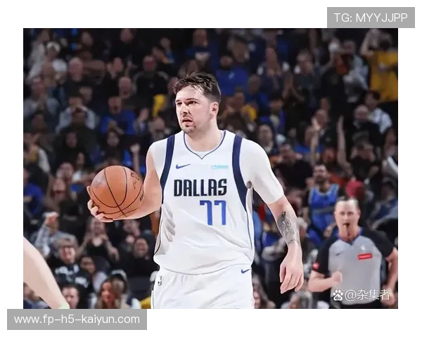 东契奇突破分球助攻，独行侠快攻节奏流畅